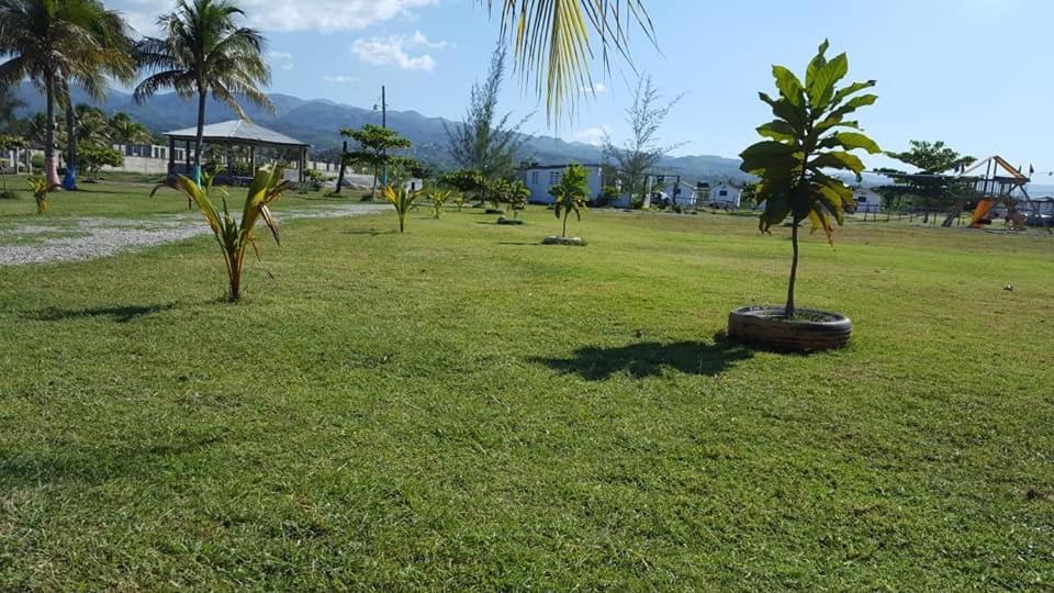 Evasion Beach Hotel Gressier Kültér fotó